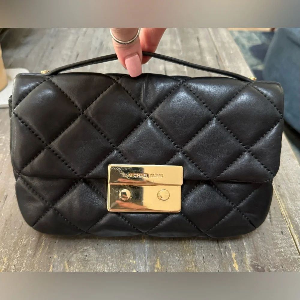 MICHAEL Michael Kors Black Quilted Shoulder Bag with Gold Chain - Picture 9 of 14